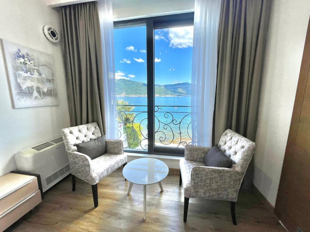 Beachfront Villa Pearl Of Adria Krašići Exterior photo